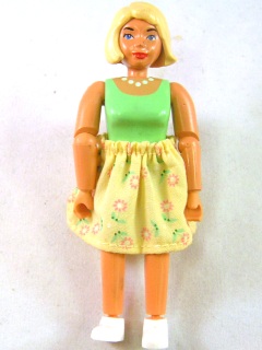 Belville Female - Light Violet Shorts, Medium Green Shirt, Light Yellow Hair, Skirt