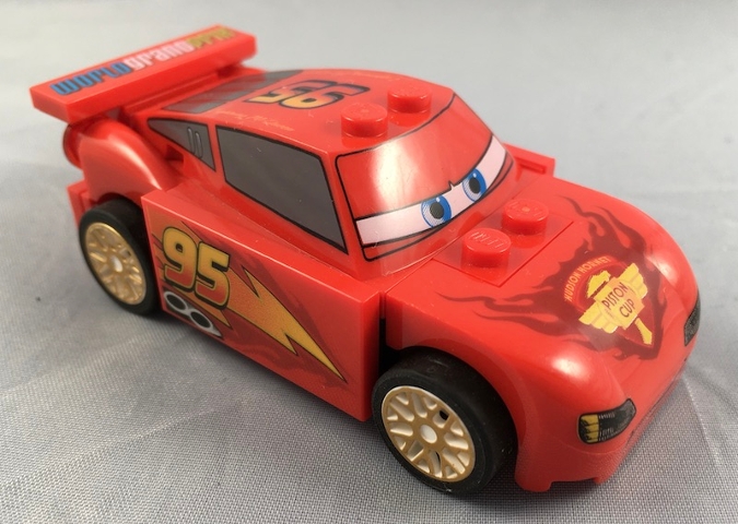 Lightning McQueen - Piston Cup Hood, White and Gold Wheels, Light Bluish Gray 2 x 8 Plate