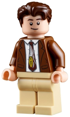 Chandler Bing, Jacket and Tie