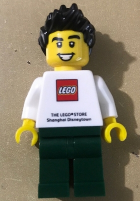 LEGO Brand Store Male, THE LEGO STORE Shanghai Disneytown 1st Anniversary